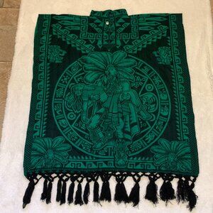 Latin American Aztec Poncho Unisex One Size Fits All Green NWOT